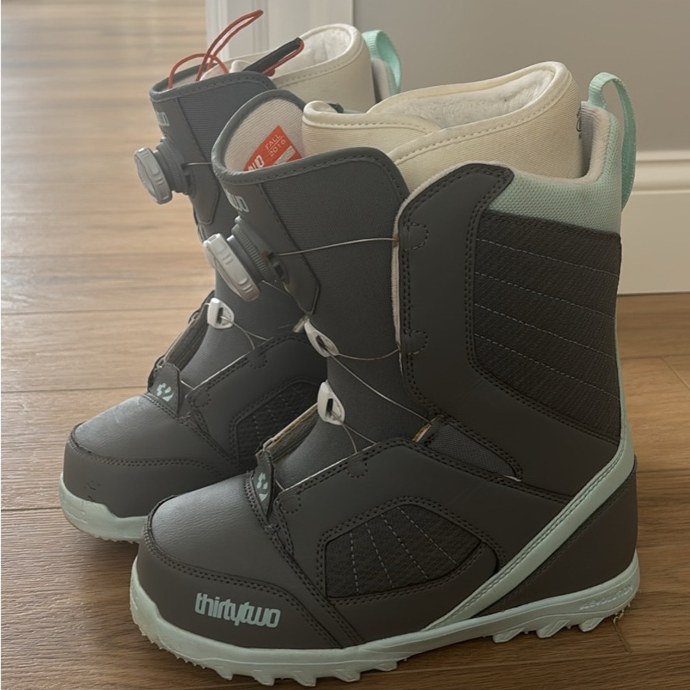 Women’s Thirty two snowboard boots